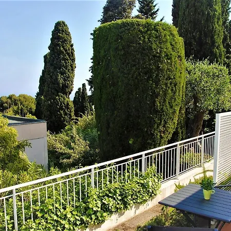 La Terrasse De La Reine Apartment